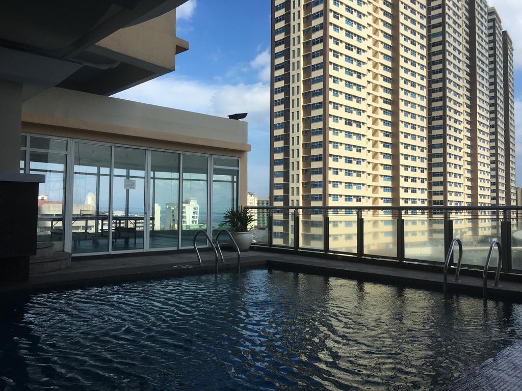 Blg Birch Tower Apartment Manila