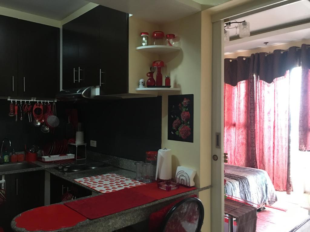 Blg Birch Tower Apartment Manila